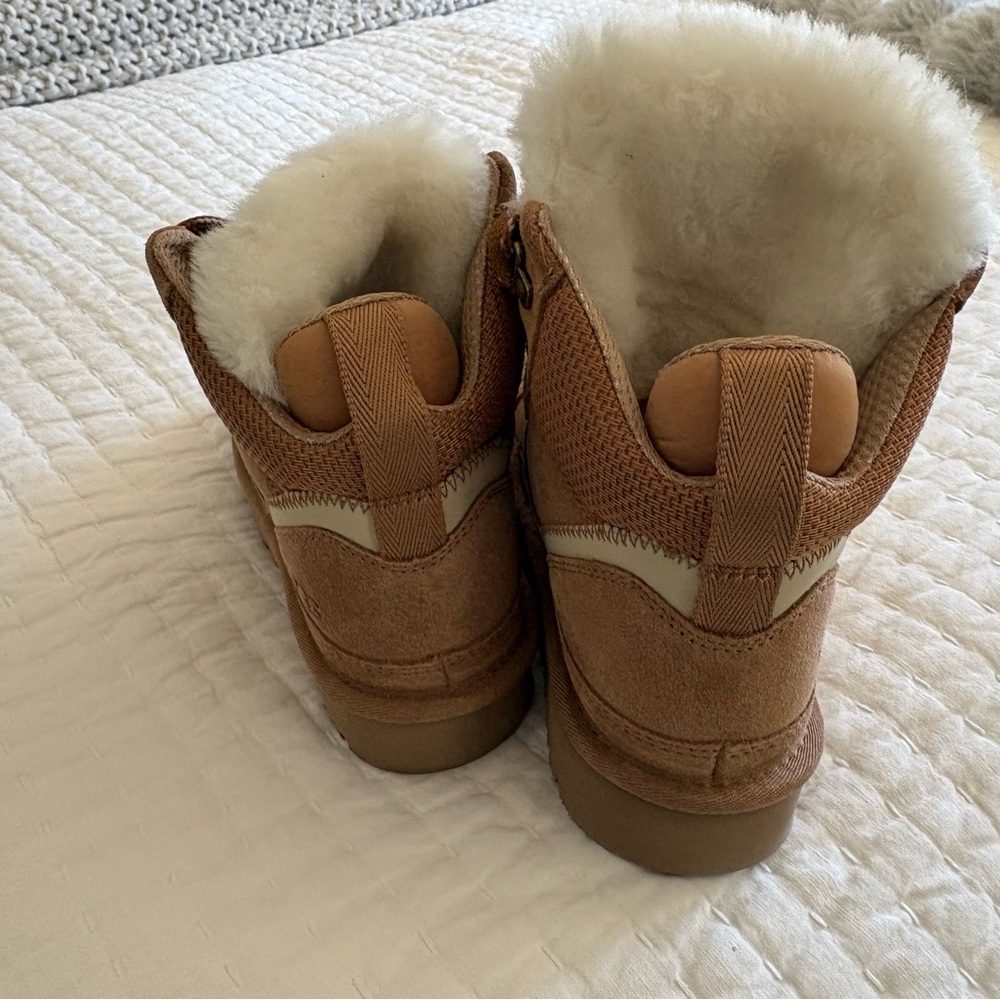 NEW! Never worn. UGG Highmel Women's Chestnut Winter Boots - Picture 4 of 5